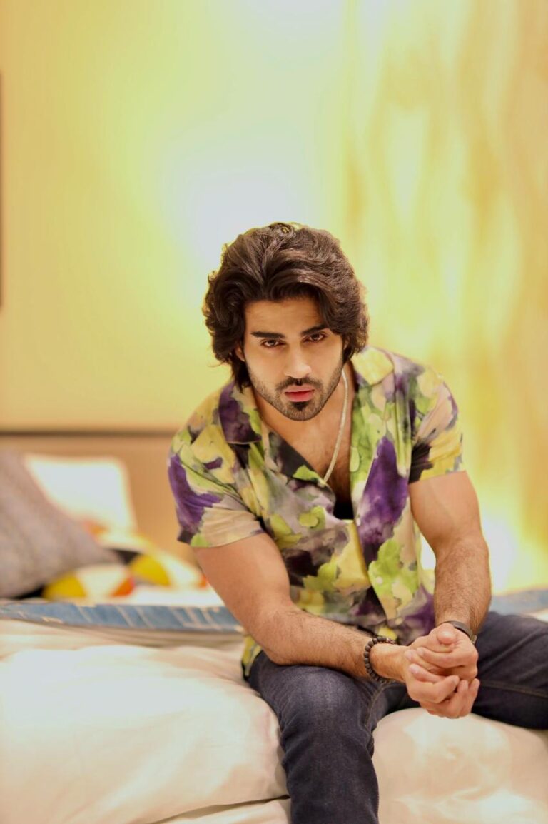 Who’s that boy? Malik Aqeel – New Kid on the Block.